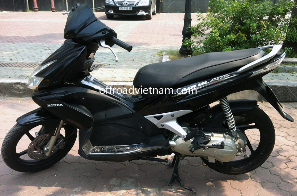Honda Air Blade 110cc In Hanoi - Offroad Vietnam Motorbike Rental