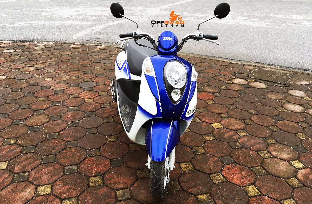 Offroad Vietnam Motorbike Adventures - Rent 50cc Motorbikes & Scooters Rentals In Hanoi. Offroad Vietnam provides moped scooter tours and rentals in Hanoi. This is a 2018 blue SYM Elite automatic scooter 50cc from the front