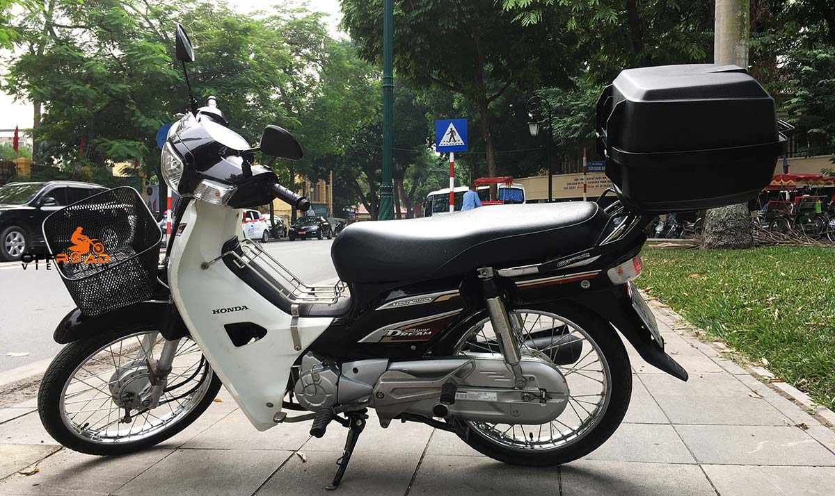 Offroad Vietnam Scooter Rental - 2014 Honda Super Dream 110cc Rental In Hanoi. 2014 Honda Super Dream 110cc Rental In Hanoi, Brown color, drum brakes and front basket and rear luggage rack and 39l box.