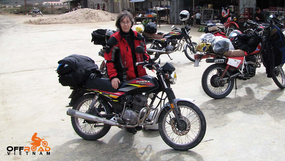 Offroad Vietnam Motorbike Adventures - Ms. Margaret Stewart's Reviews. Vietnam motorbike tour reviews by Margaret Stewart, with Guy Allen, Morag Allen and Steve