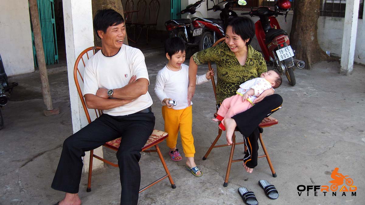 vietnamese people eating babies