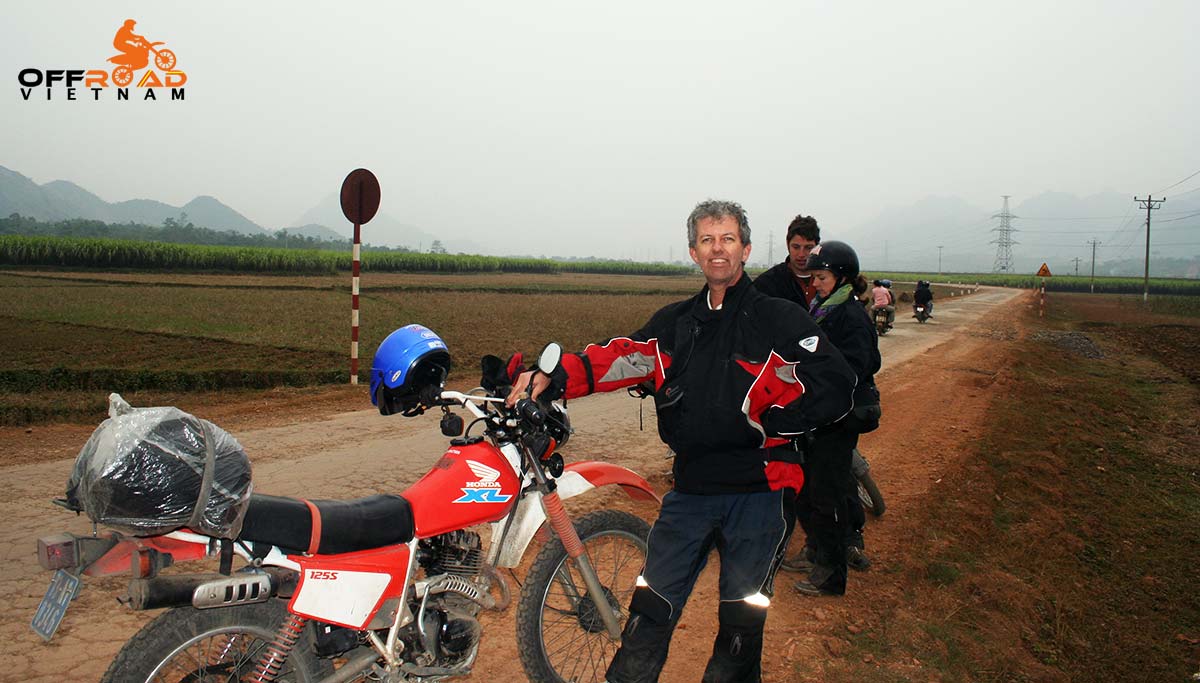 Offroad Vietnam Motorbike Adventures - Mr. Ian Clements' Reviews (Australia), Short Vietnam dirt tour reviews in and around Hanoi